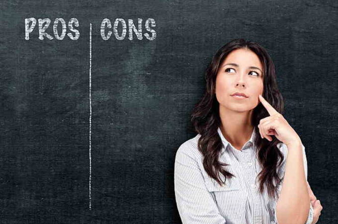 woman-pros-cons-thinking