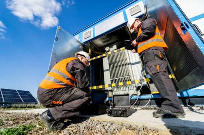 power-transformer-electrical-workers